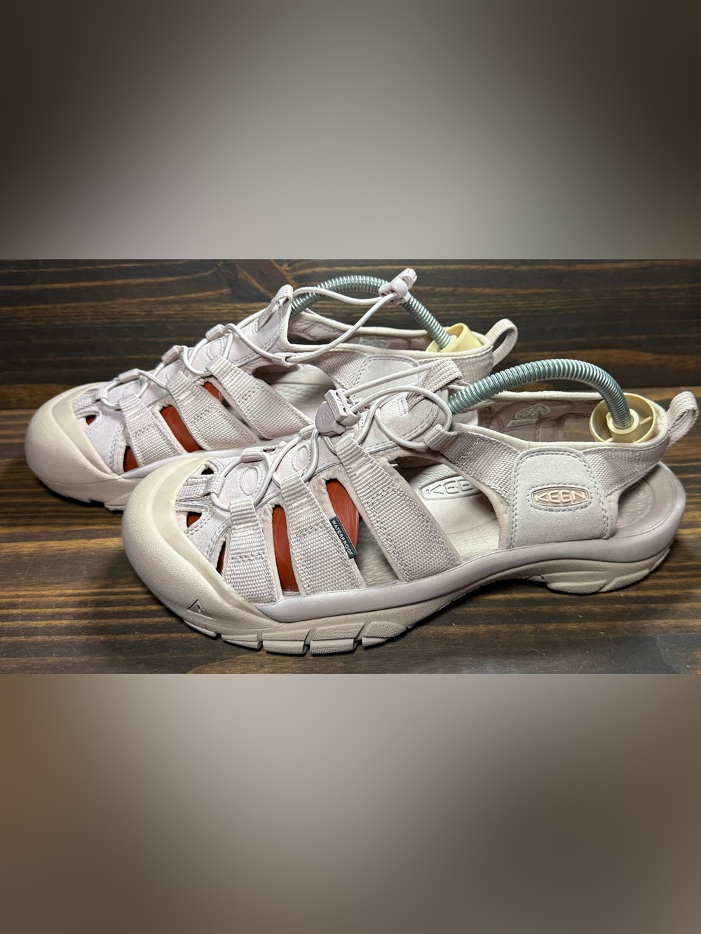 Keen Newport H2 Women’s Size 11 Shoes Monochrome Fawn Athletic Sandals